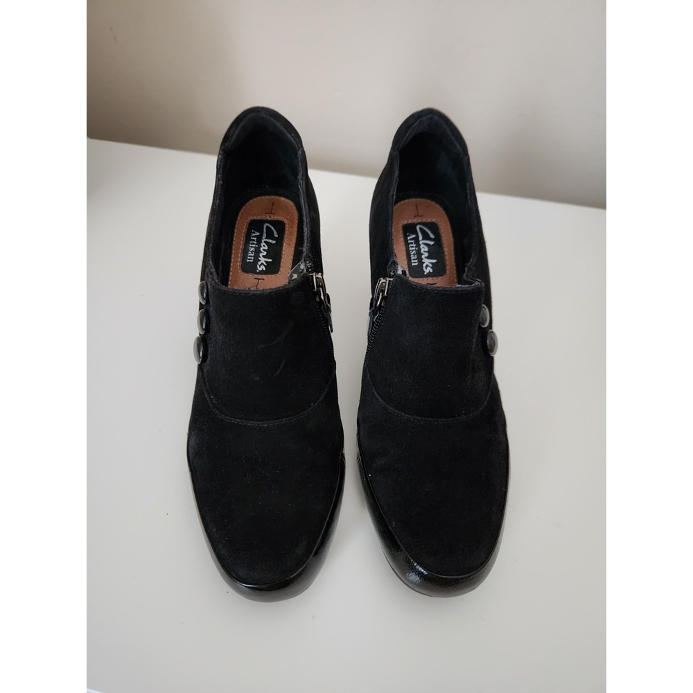 Clarks Womens Artisan Ankle Booties Black Suede Block Heel Almond Toe Zip Sz 7 M - Picture 3 of 10
